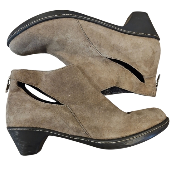 Dansko SZ 36/6 Bonita Tan Suede 2" Heeel Zip Bootie Cut Out Detailing - Picture 5 of 8